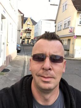 Dominik  (Německo, Oberderdingen  - 35 let)